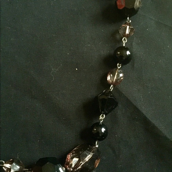Long necklace - Picture 2 of 2